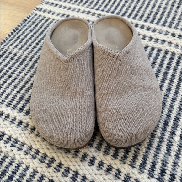 Rothy's Casual Clog - 8 - Dove - Picture 3 of 7